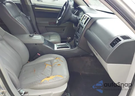 2006 Chrysler 300C из США, поврежденный, VIN 2C3LA63H86H290219